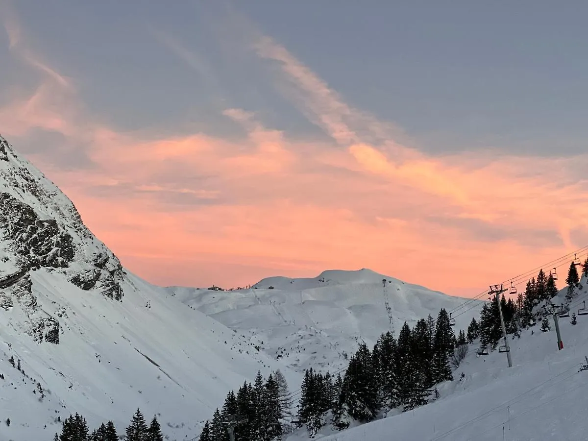 Avoriaz - Portes Du Soleil : Aux Pieds Des Pistes Morzine